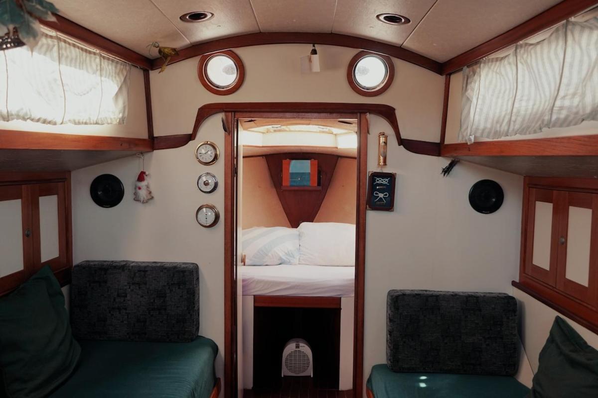 Cozy Lisbon Marina Sleepaboard - Sail Away Hotell Eksteriør bilde